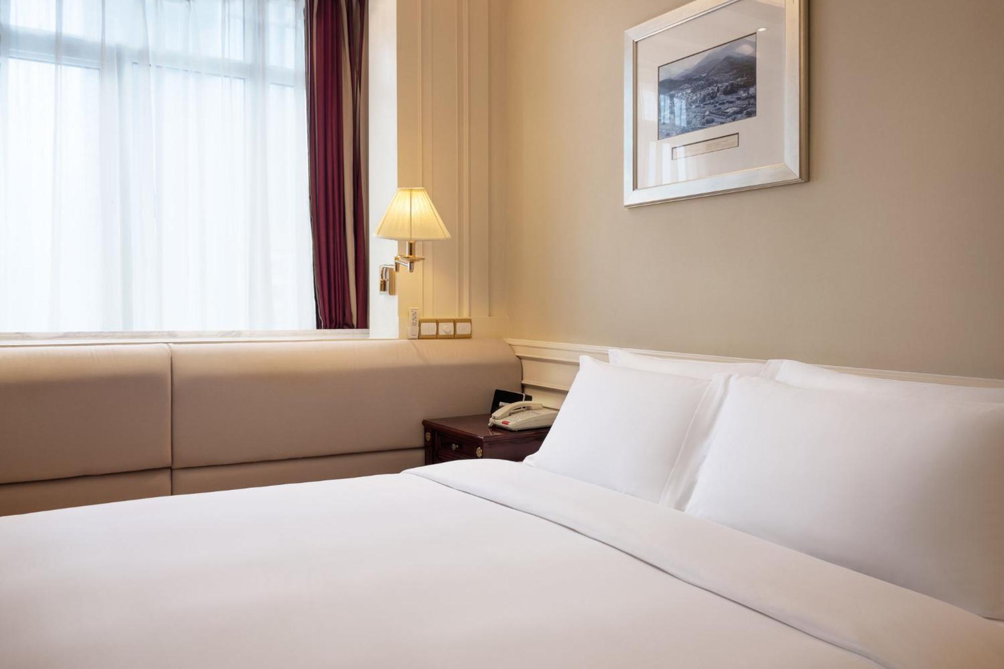 Crowne Plaza Hotel & Suites Landmark Shenzhen By Ihg - Nearby Luohu Border, Indoor Heated Swimming Pool, Complimentary Welcome Drink Экстерьер фото